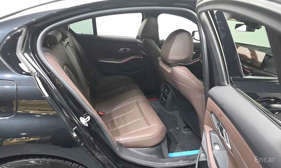 Фото 12 - BMW 3 Series