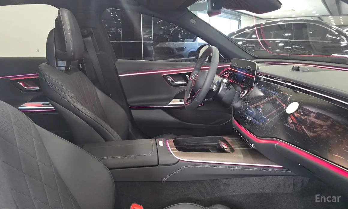 Фото 18 - Mercedes-Benz E-Class