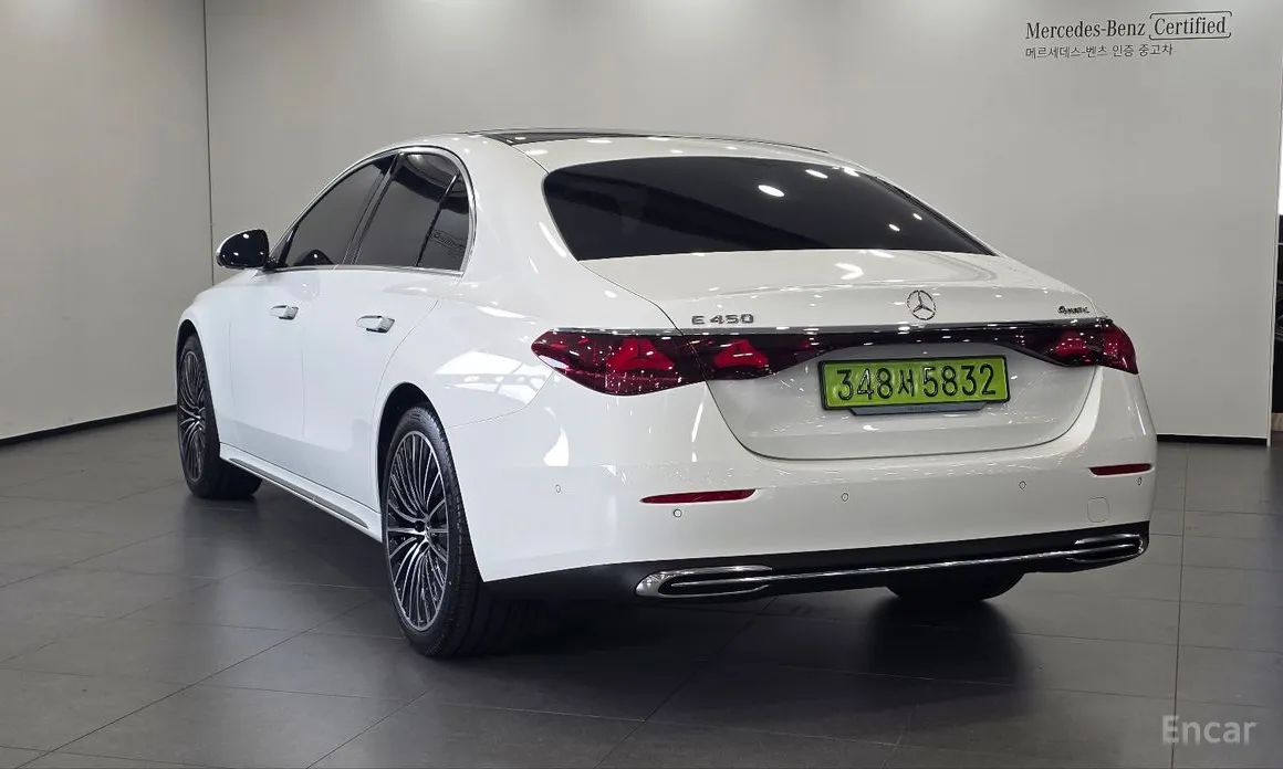 Фото 3 - Mercedes-Benz E-Class