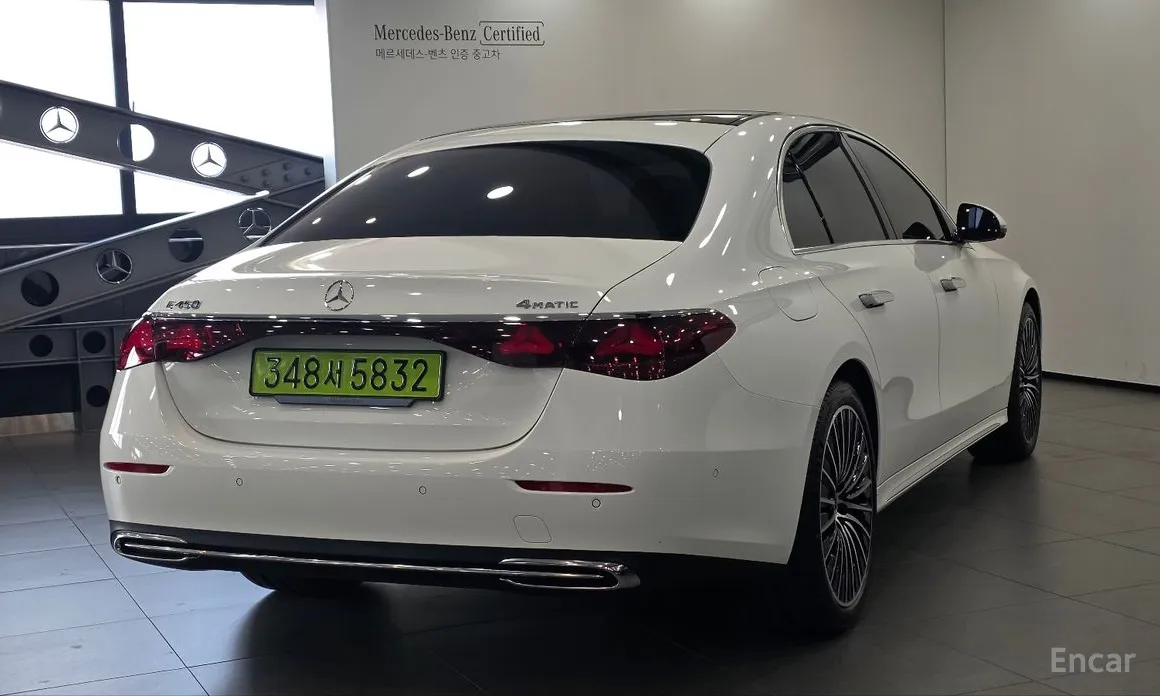 Фото 4 - Mercedes-Benz E-Class