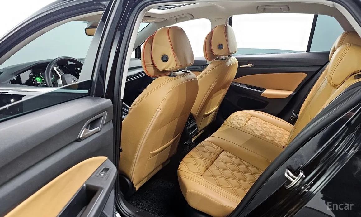 Фото 12 - Volkswagen Golf