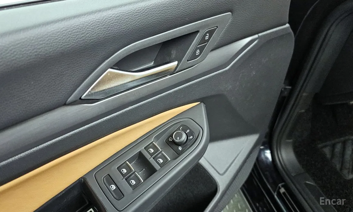 Фото 17 - Volkswagen Golf