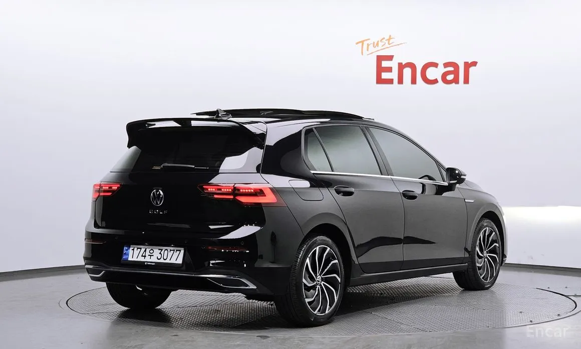 Фото 2 - Volkswagen Golf