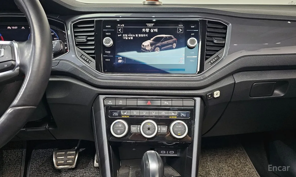 Фото 14 - Volkswagen T-Roc