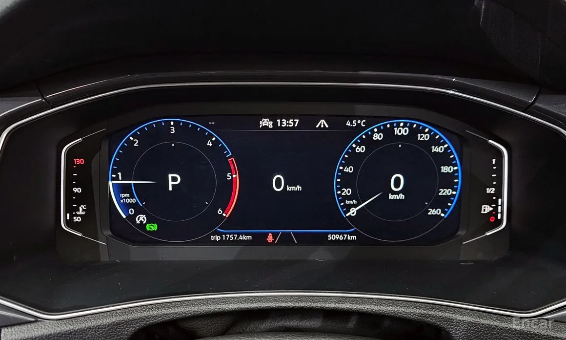 Фото 8 - Volkswagen T-Roc