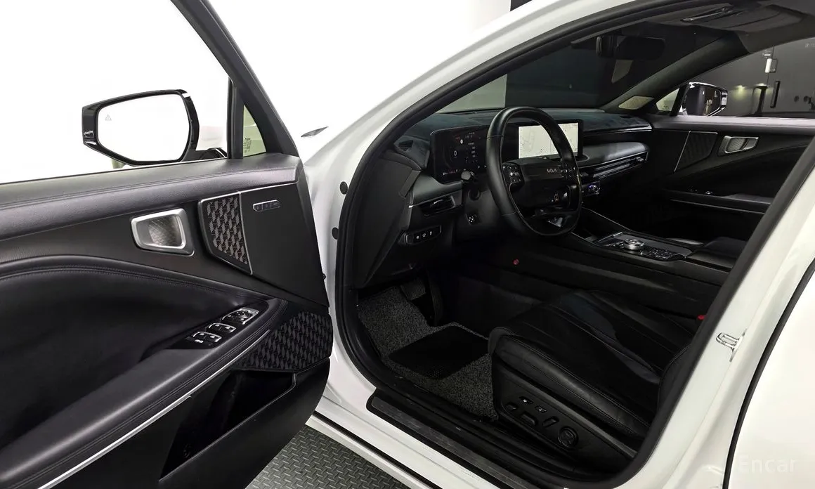 Фото 10 - Kia K8