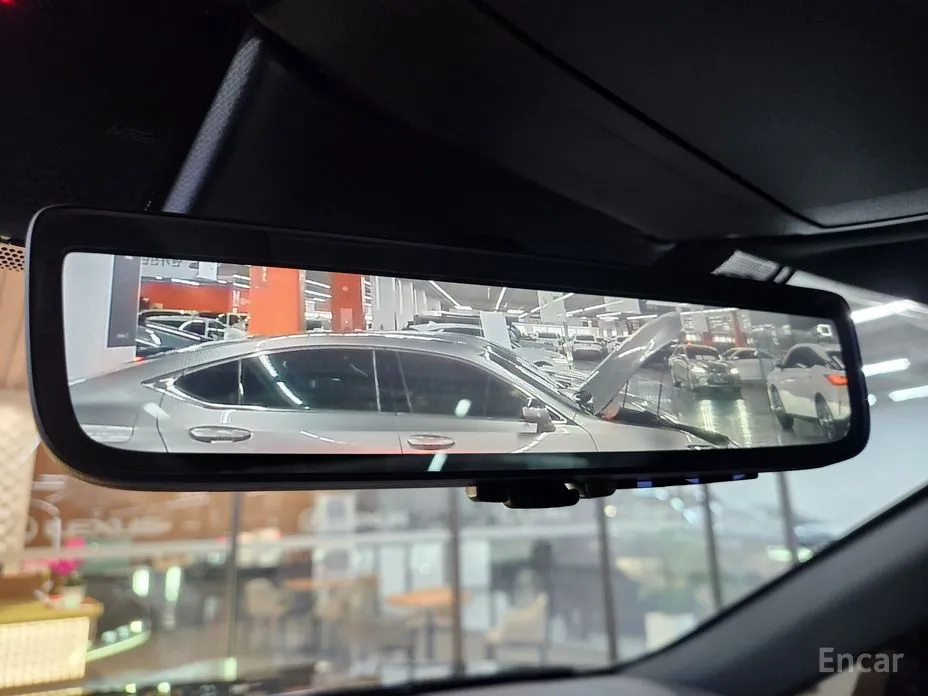 Фото 18 - Lexus RX