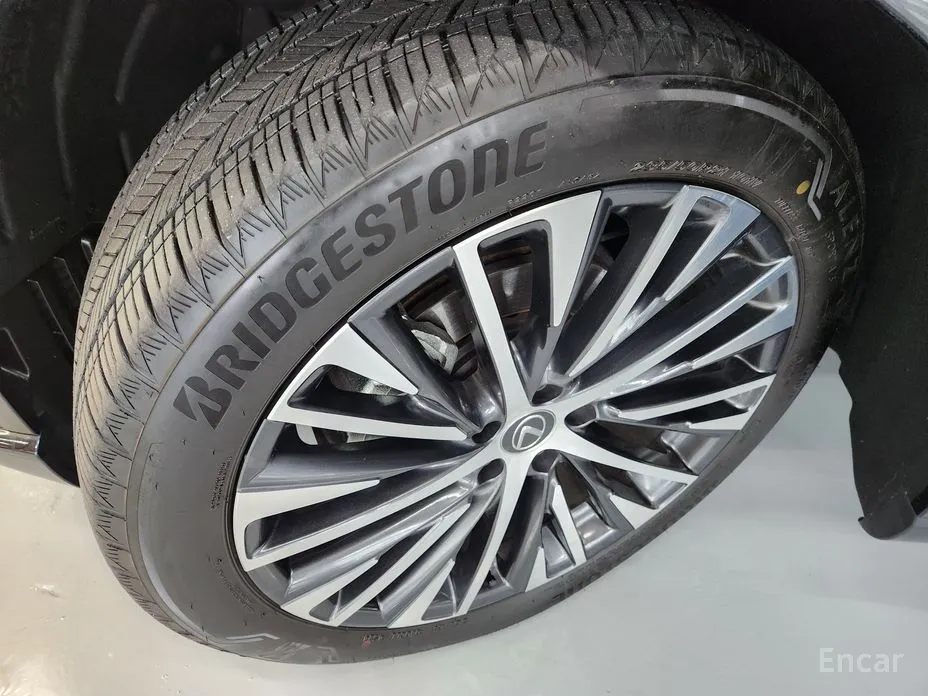 Фото 5 - Lexus RX