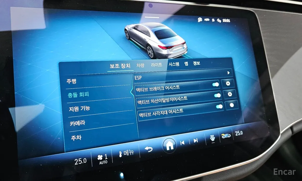 Фото 16 - Mercedes-Benz E-Class