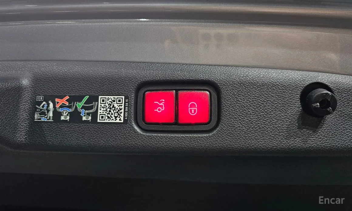 Фото 20 - Mercedes-Benz E-Class