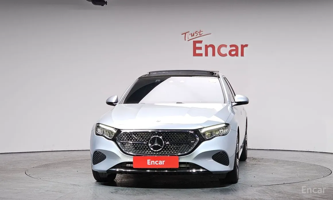 Фото 3 - Mercedes-Benz E-Class