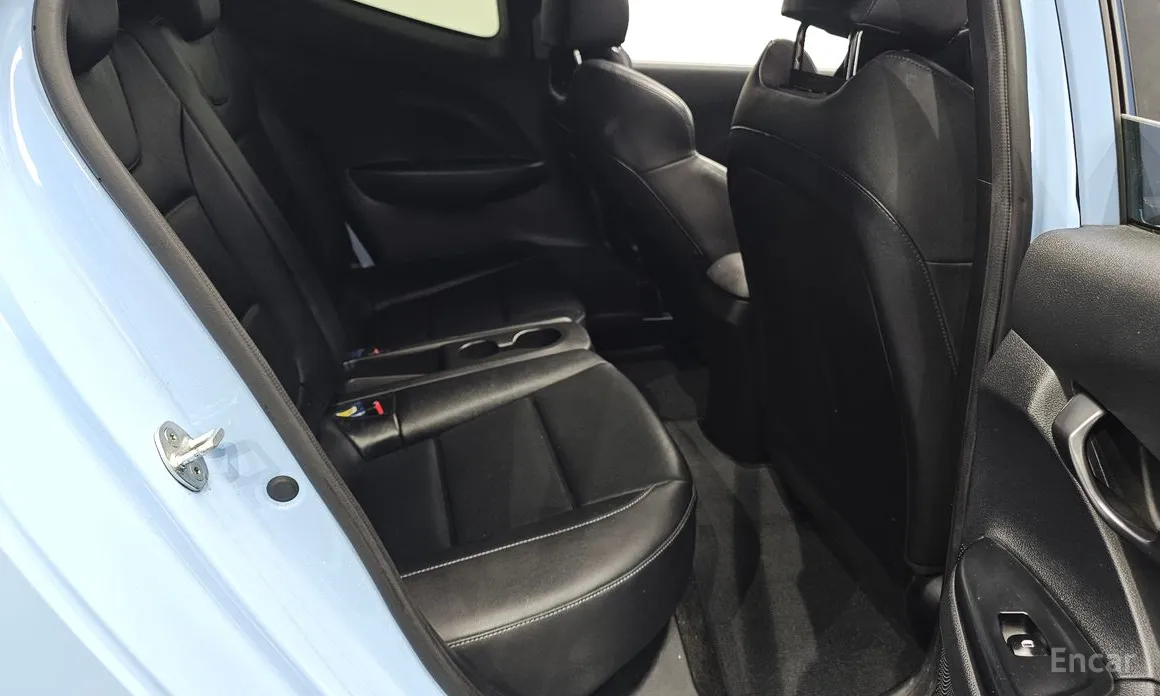 Фото 11 - Hyundai Veloster