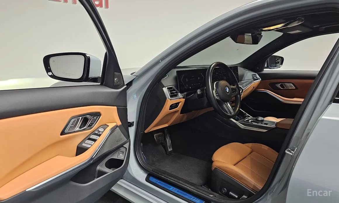 Photo 11 - BMW 3 Series