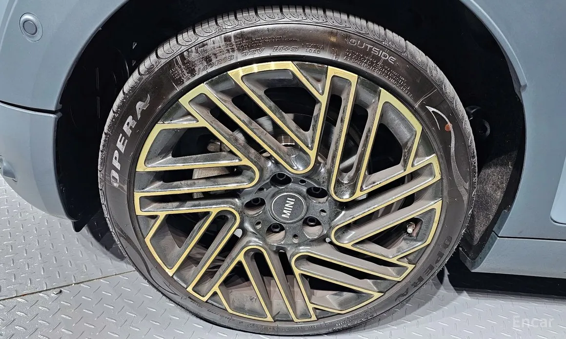 Фото 5 - Mini Clubman