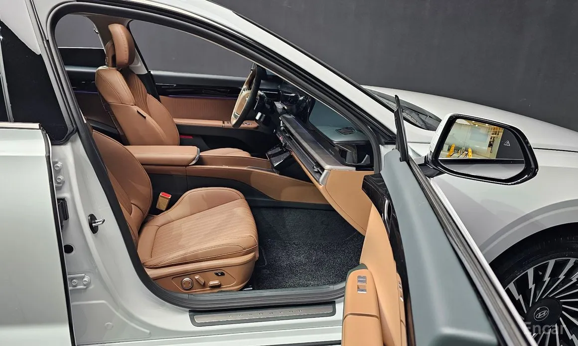 Фото 10 - Hyundai Grandeur