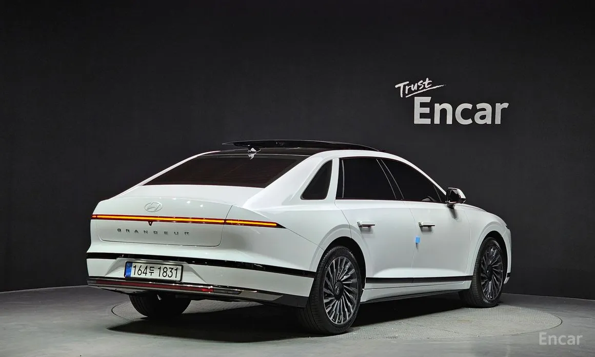 Фото 2 - Hyundai Grandeur