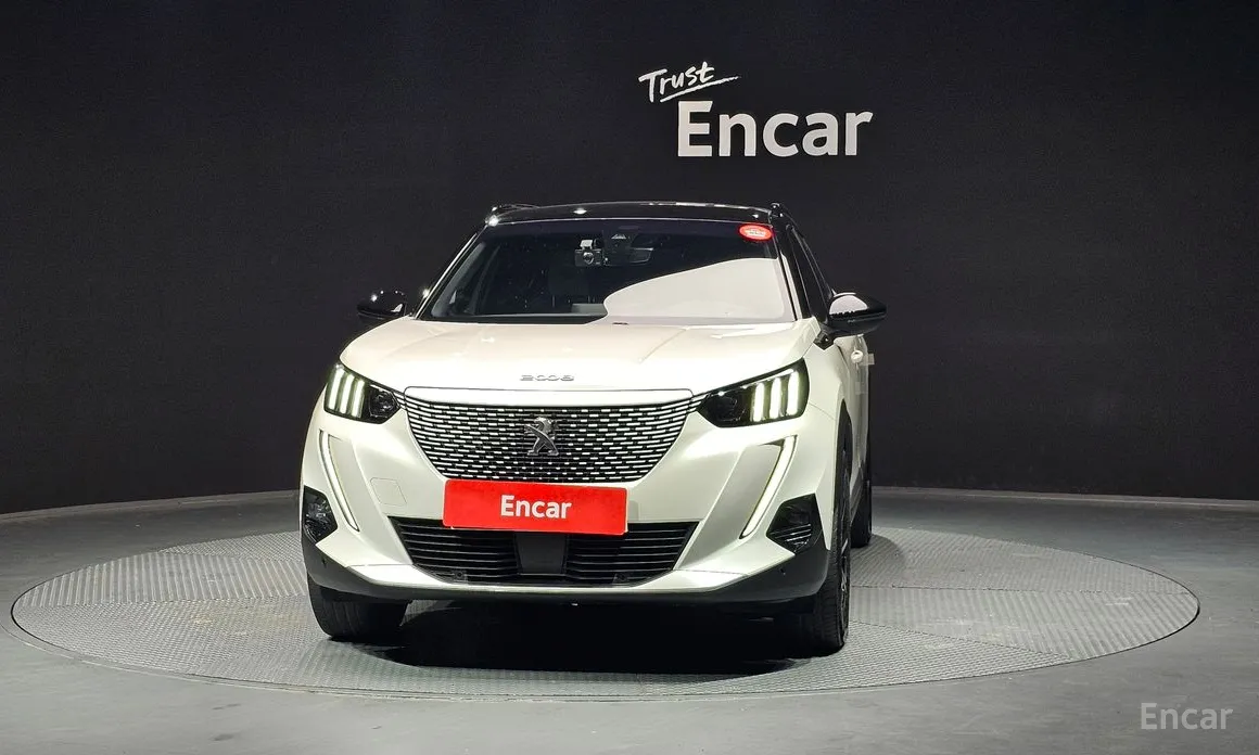 Фото 3 - Peugeot 2008