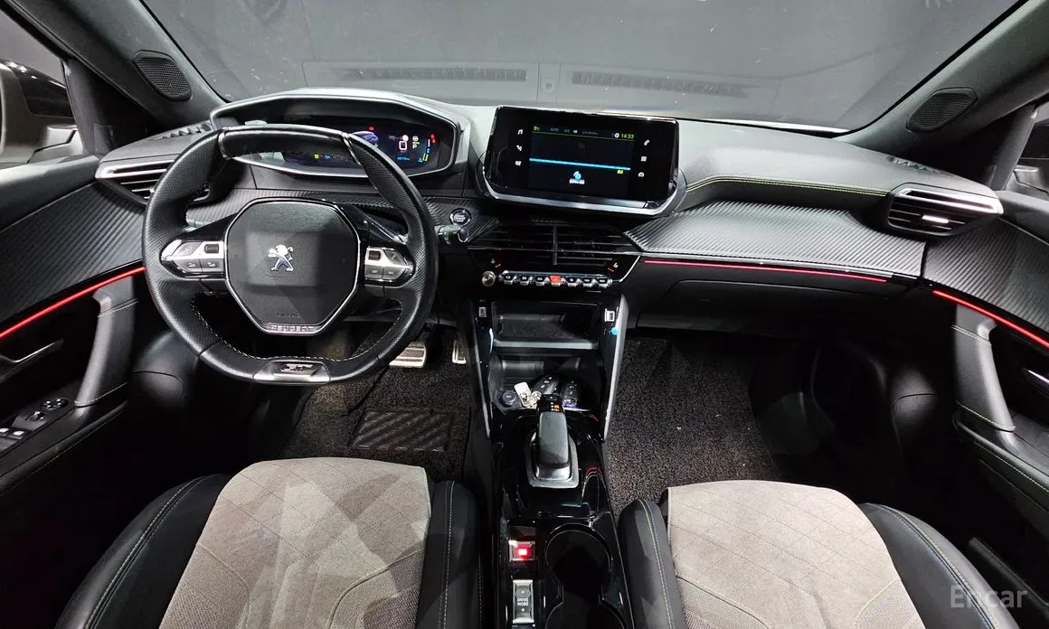 Фото 7 - Peugeot 2008