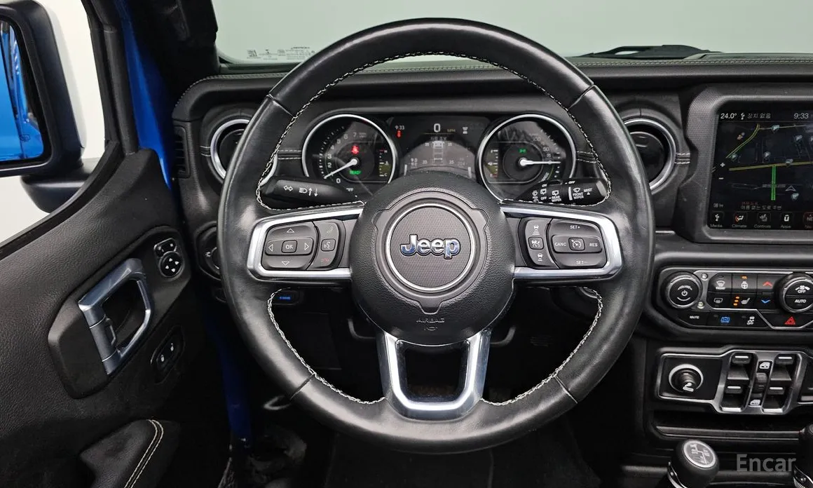 Фото 13 - Jeep Wrangler