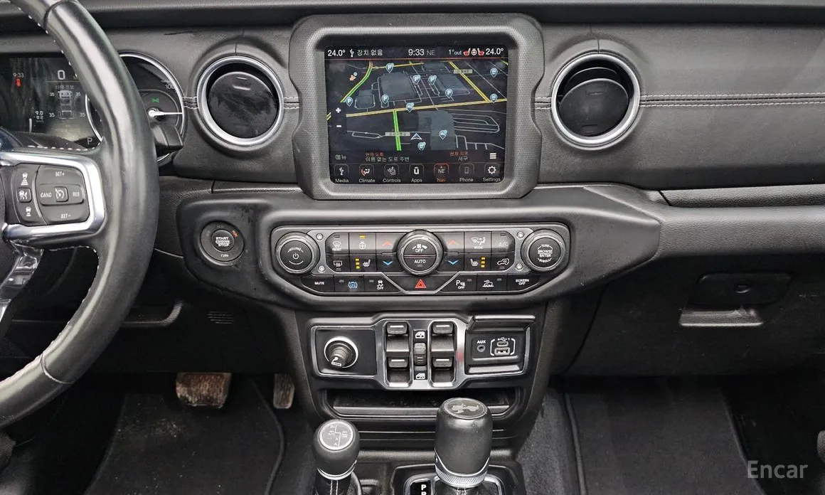 Фото 14 - Jeep Wrangler