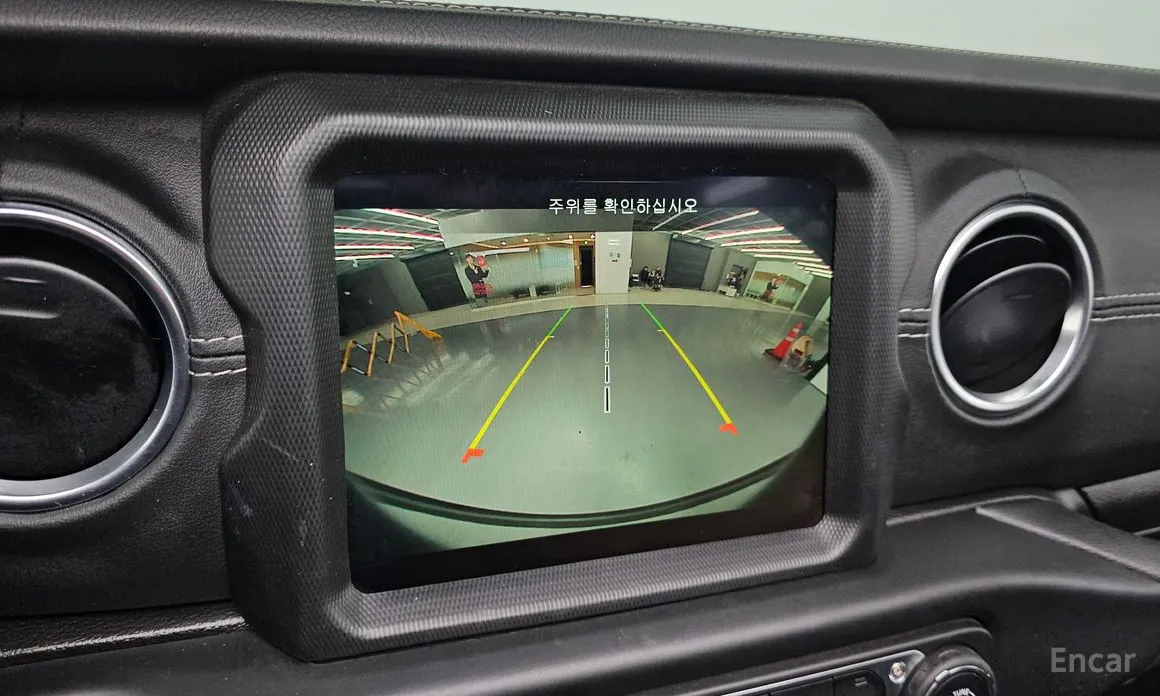 Фото 15 - Jeep Wrangler