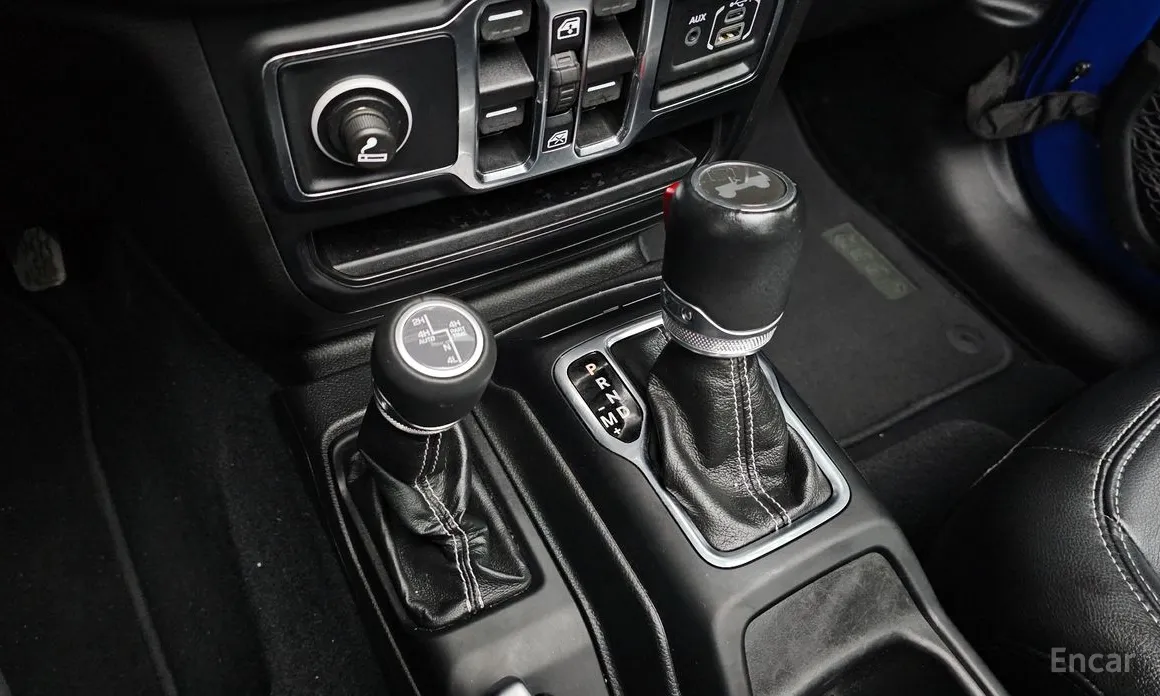 Фото 9 - Jeep Wrangler