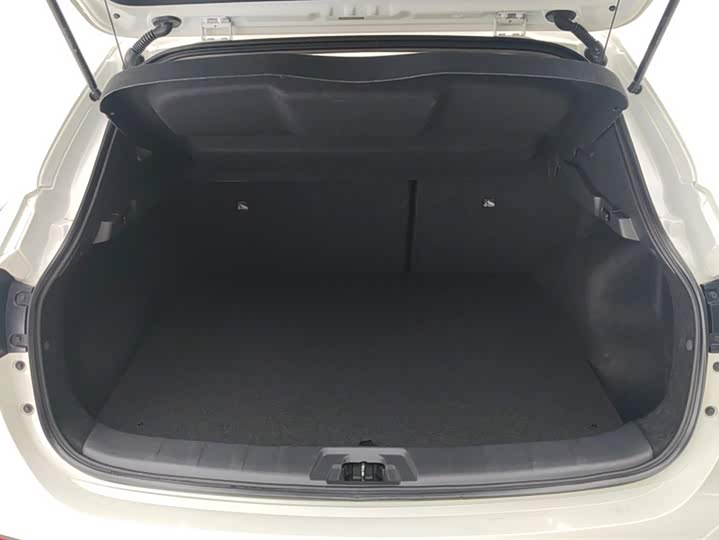 Фото 4 - Nissan Qashqai