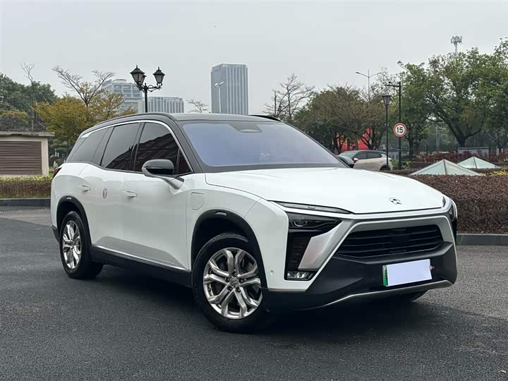 Фото 3 - Nio ES8