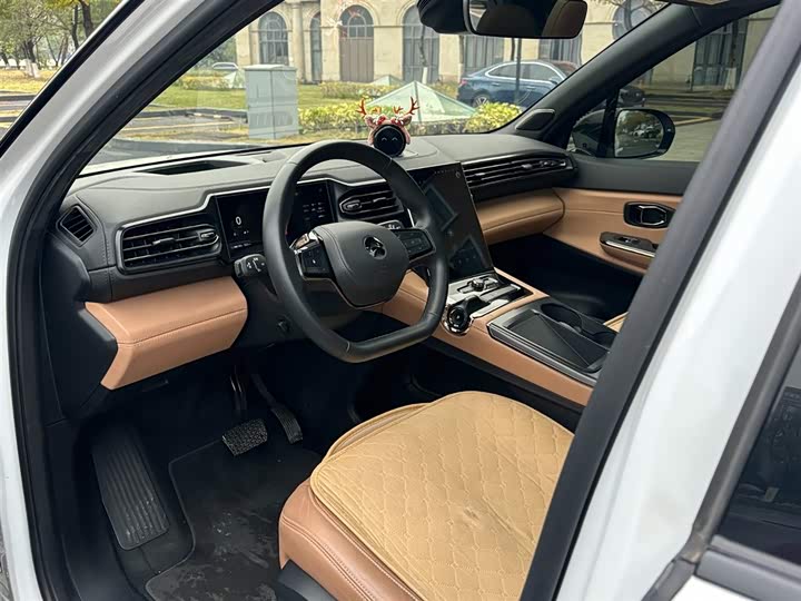 Фото 5 - Nio ES8