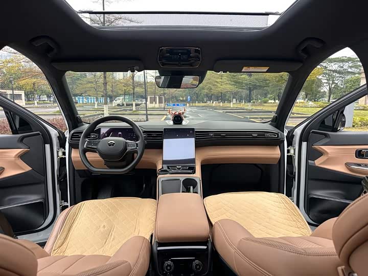 Фото 7 - Nio ES8