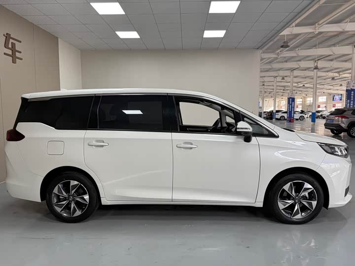 Фото 8 - GAC Trumpchi M6