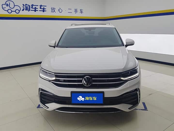 Фото 2 - Volkswagen Tiguan L Pro