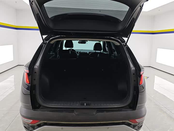 Фото 4 - Hyundai Tucson L