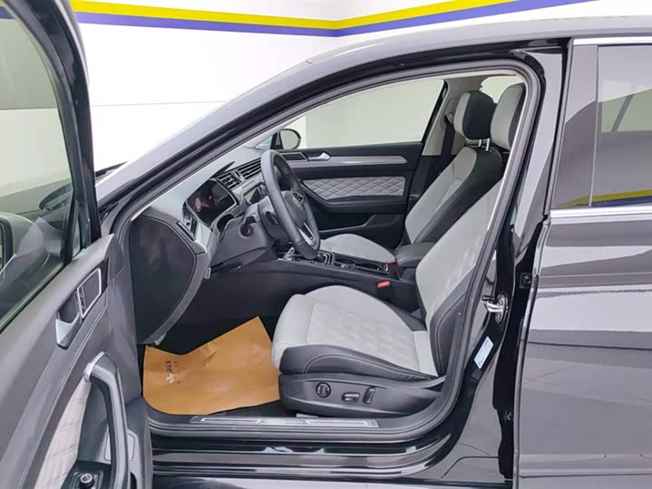 Фото 9 - Volkswagen Magotan