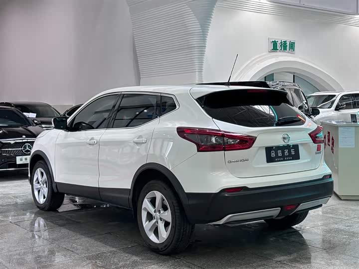 Фото 5 - Nissan Qashqai