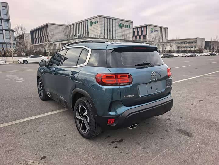 Фото 4 - Citroen C5 Aircross 2023