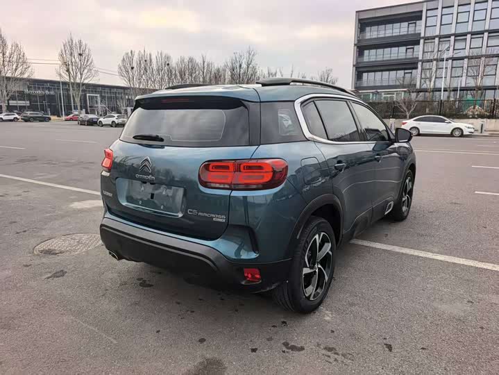 Фото 5 - Citroen C5 Aircross 2023