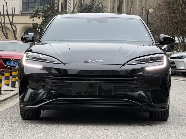 Фото 1 - BYD Seal 07 DM-i Hybrid