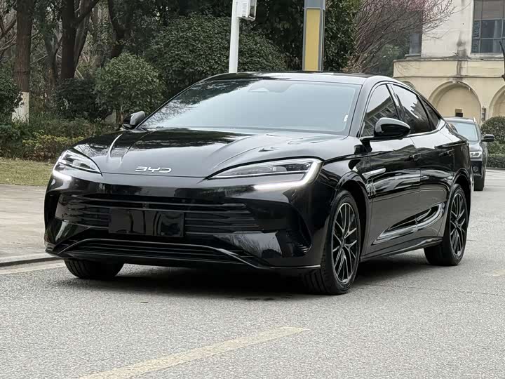 Фото 2 - BYD Seal 07 DM-i Hybrid