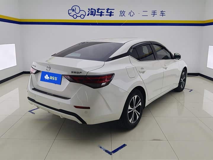 Фото 3 - Nissan Sylphy