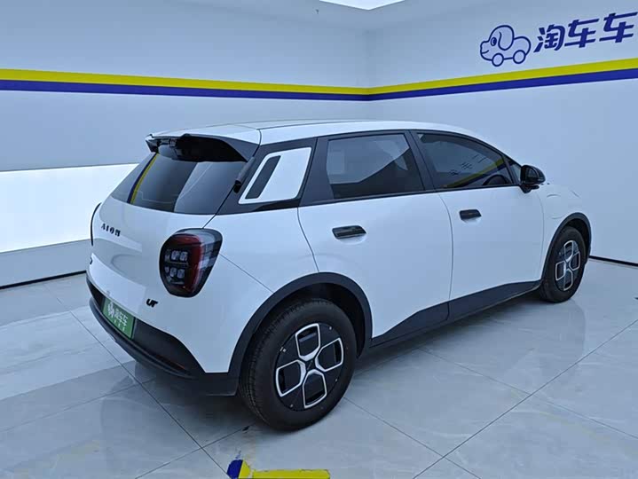 Фото 3 - GAC Aion UT