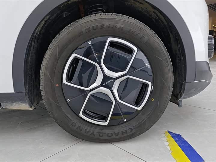 Фото 6 - GAC Aion UT