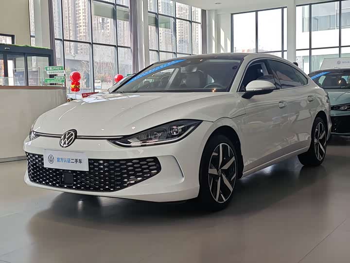 Фото 1 - Volkswagen Lamando L