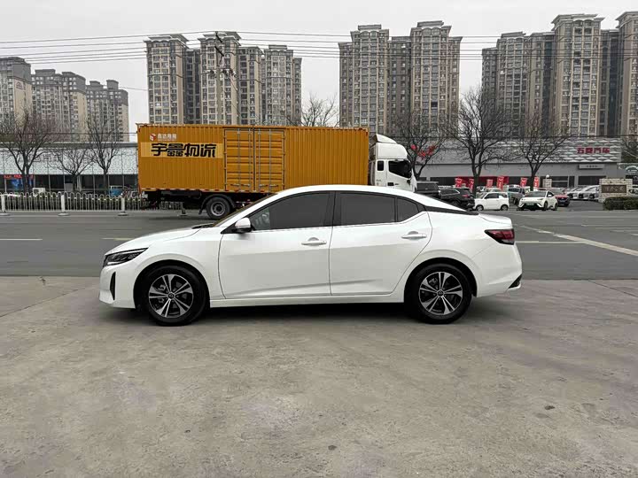 Фото 3 - Nissan Sylphy