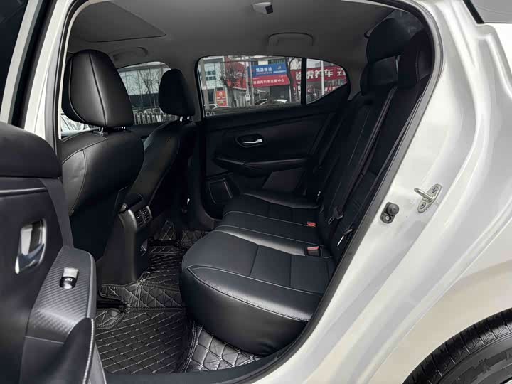 Фото 6 - Nissan Sylphy