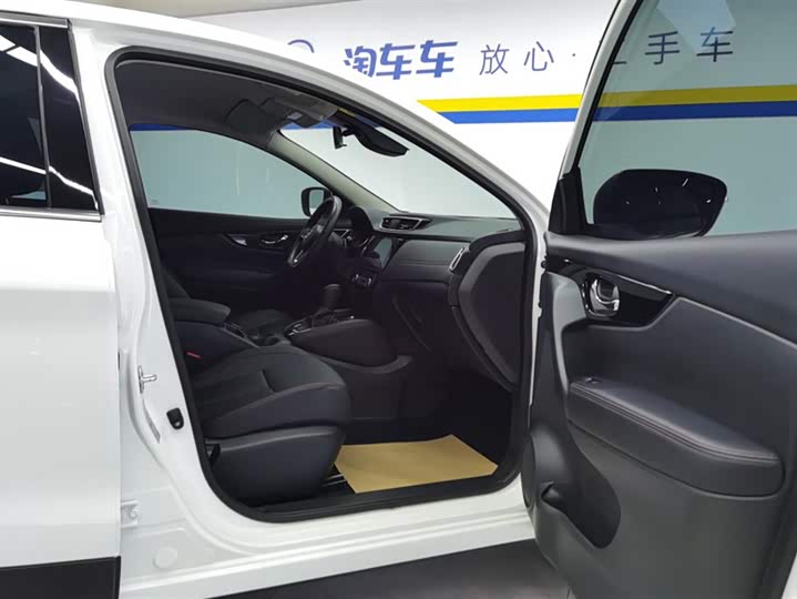 Фото 8 - Nissan Qashqai