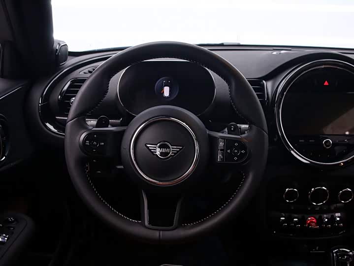 Фото 7 - Mini Clubman