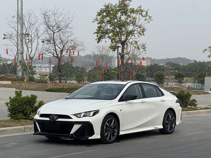 Фото 1 - GAC Trumpchi Empow R