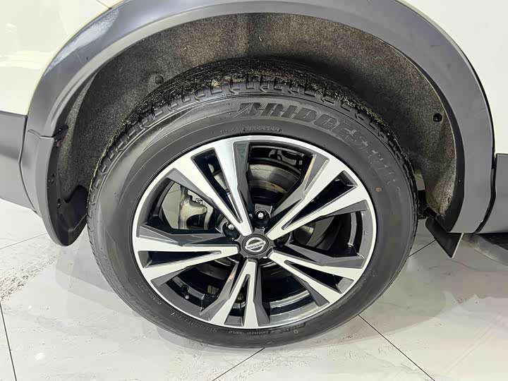 Фото 7 - Nissan Qashqai