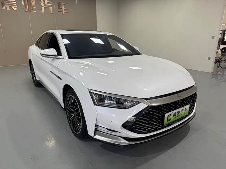 Фото 3 - BYD Han